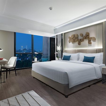 Royal Malioboro By Aston Hotel Yogyakarta Exterior photo