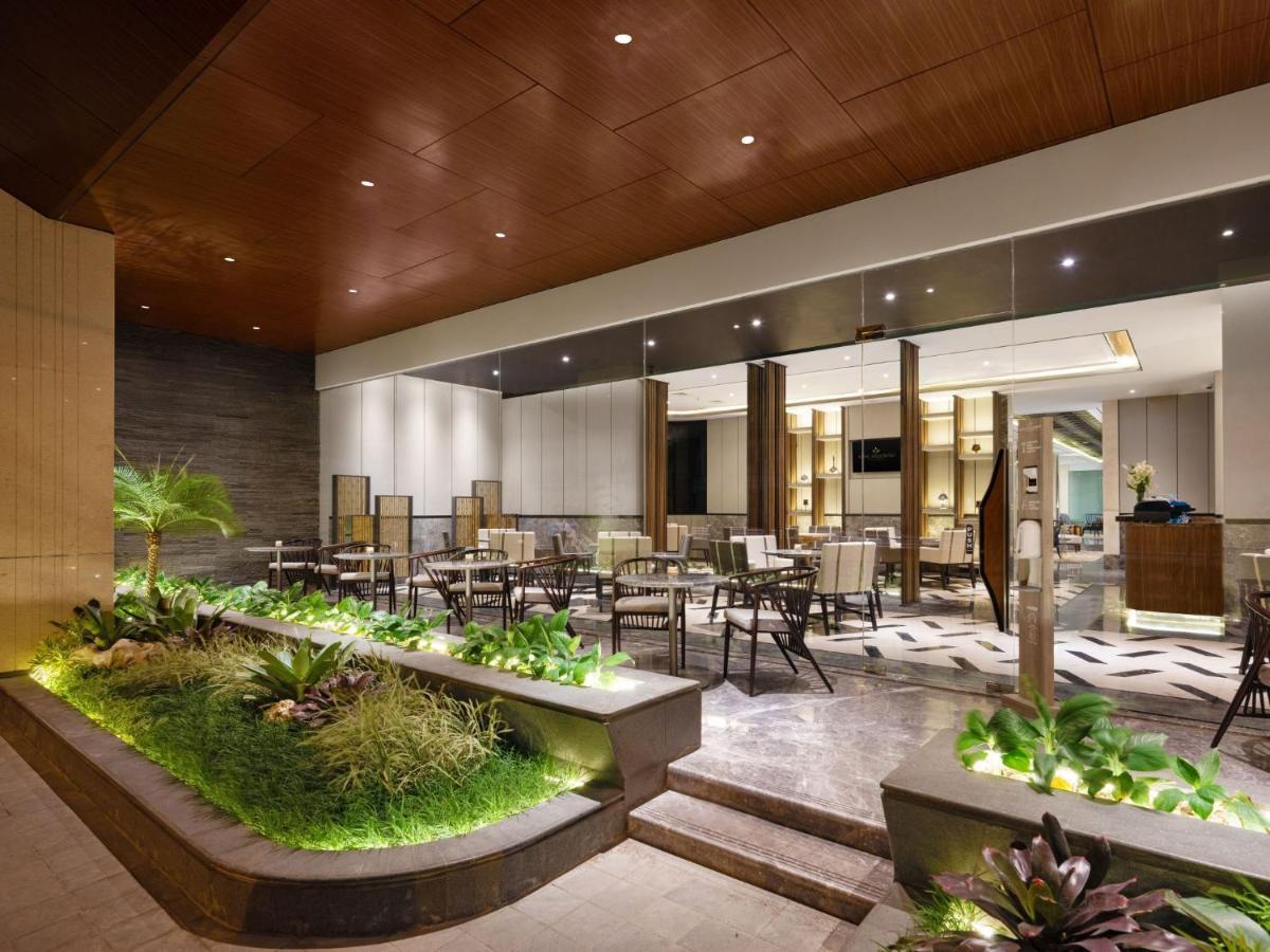 Royal Malioboro By Aston Hotel Yogyakarta Exterior photo