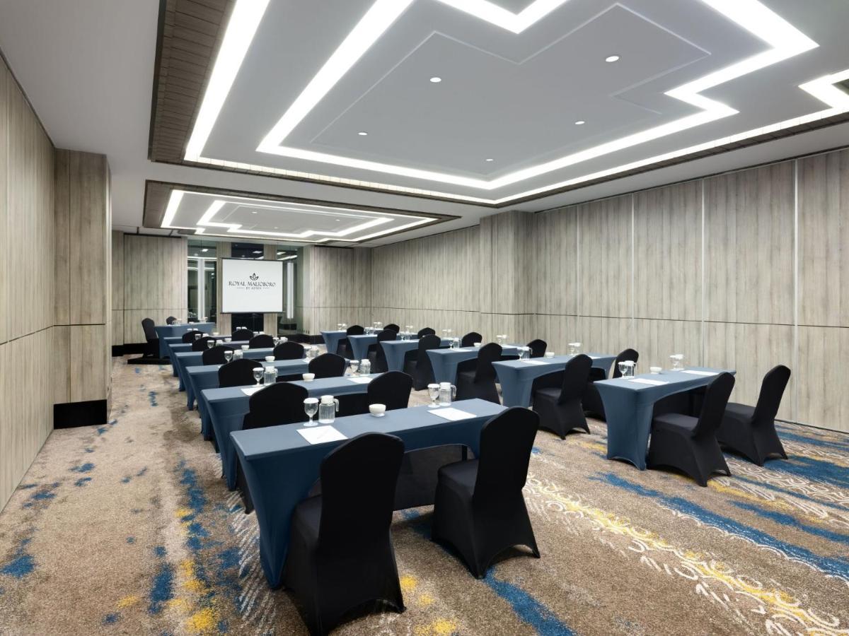 Royal Malioboro By Aston Hotel Yogyakarta Exterior photo