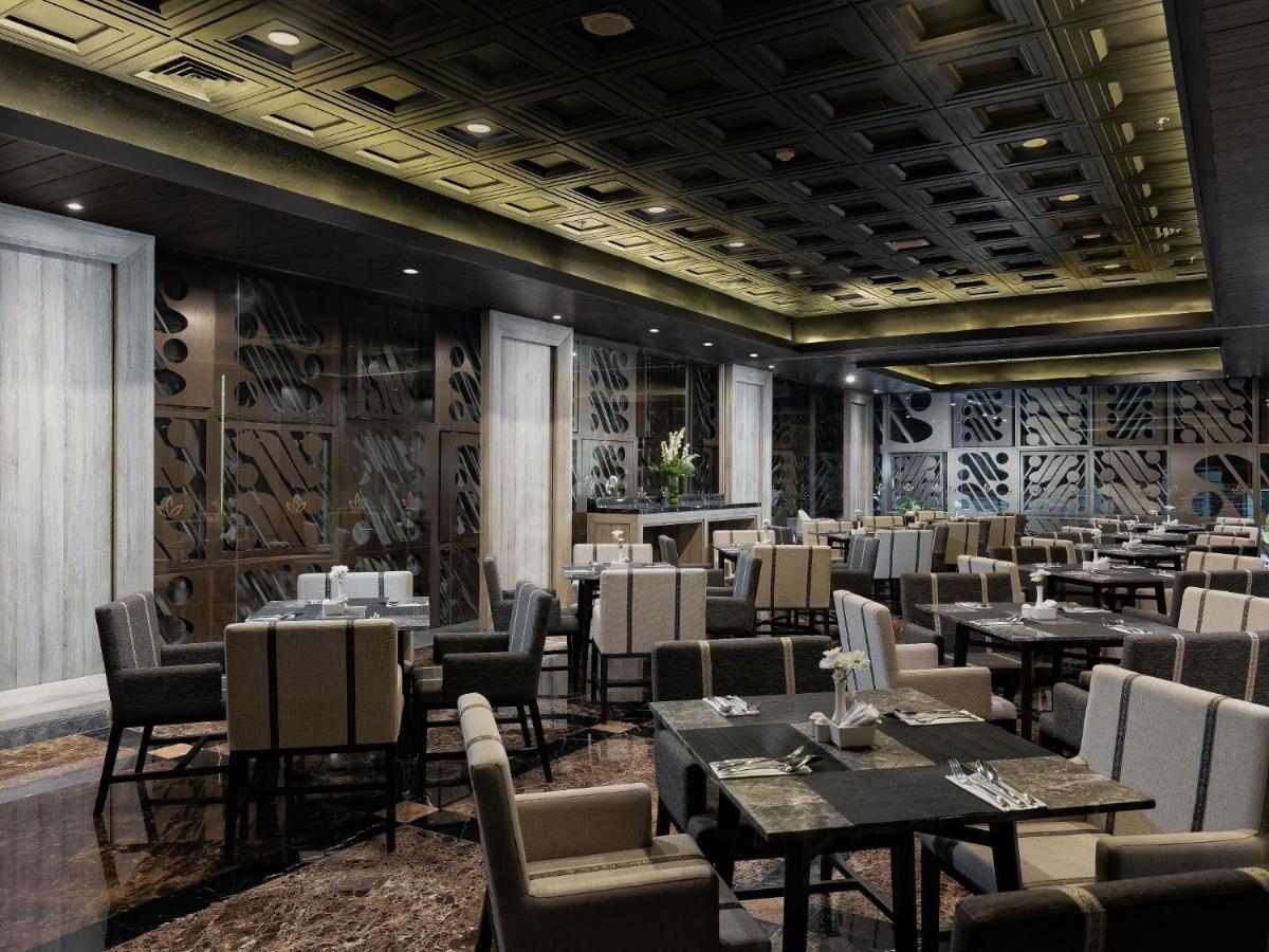 Royal Malioboro By Aston Hotel Yogyakarta Exterior photo