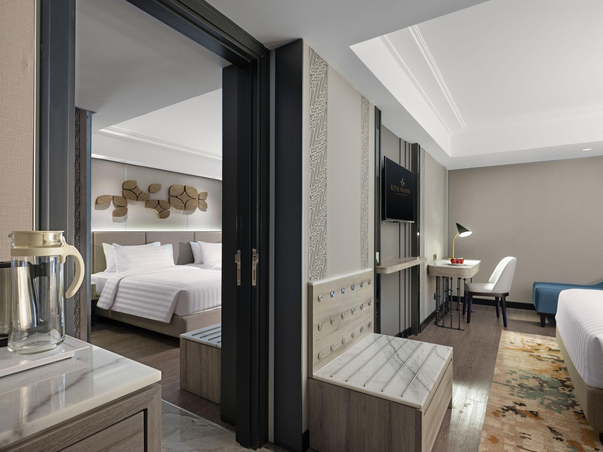 Royal Malioboro By Aston Hotel Yogyakarta Exterior photo