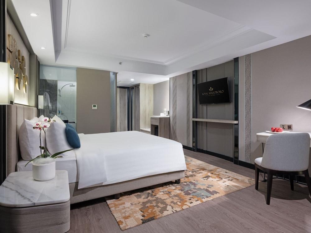 Royal Malioboro By Aston Hotel Yogyakarta Exterior photo