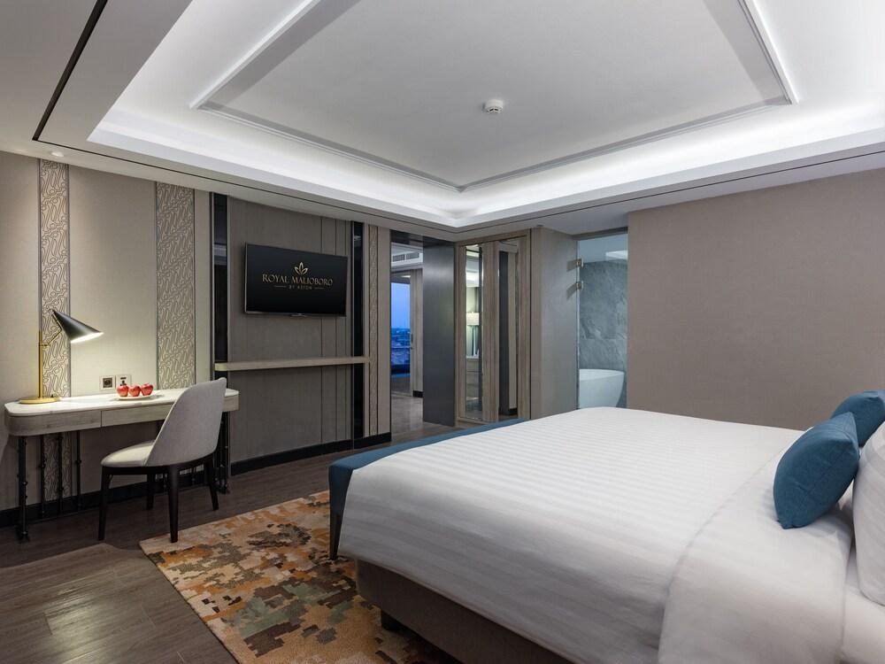 Royal Malioboro By Aston Hotel Yogyakarta Exterior photo